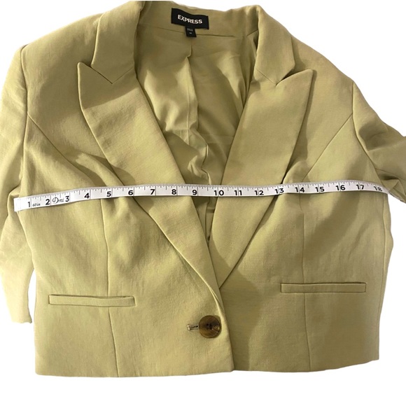 Express Size Medium Peak Lapel One Button Cropped Blazer/Jacket in Light Green - Picture 15 of 15